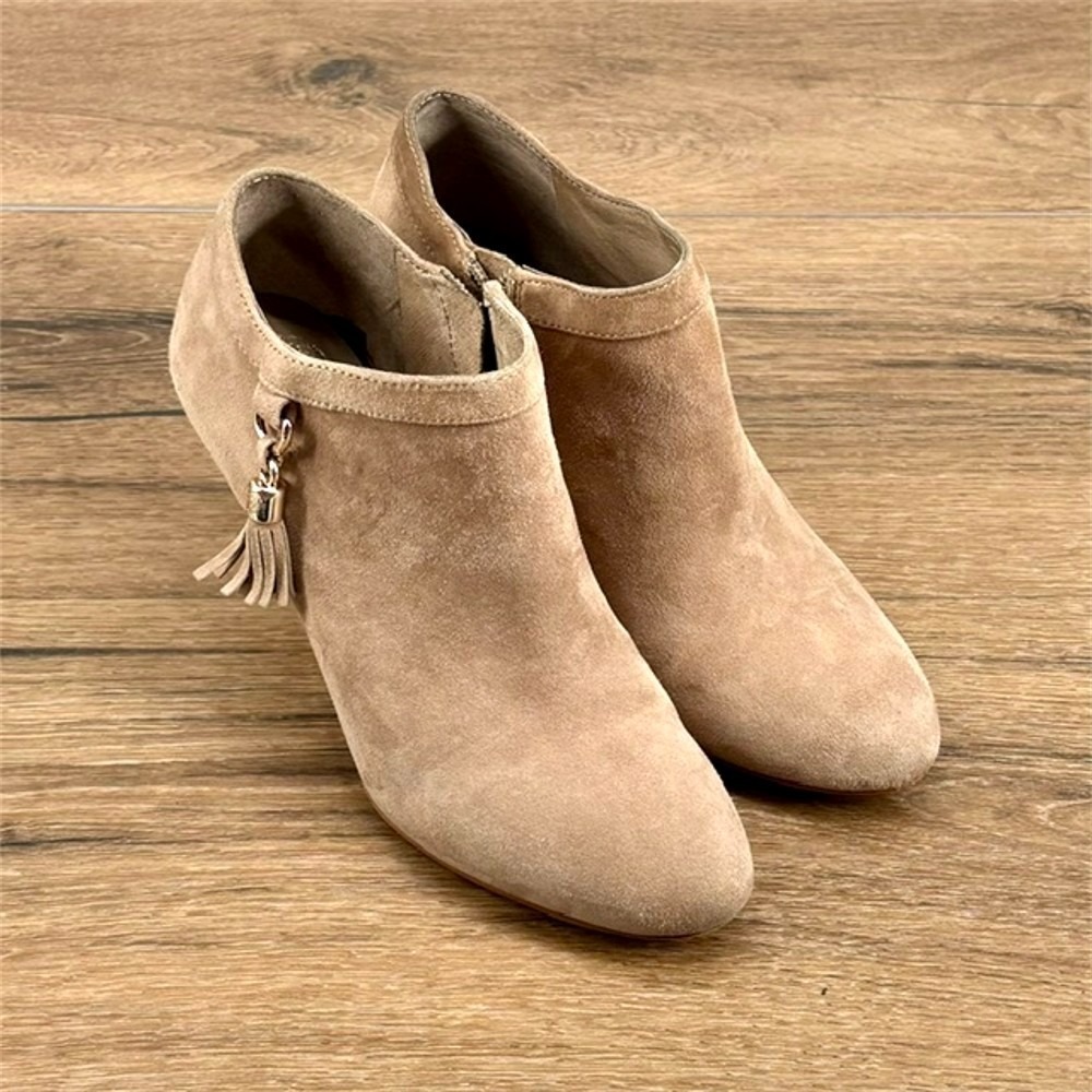 Vince Camuto Vecka Booties Women 7 Khaki Suede Tassel Ankle Boots Heels